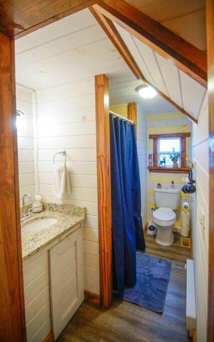 Charming Lakeview Cabin Near Geneva-On-The-Lake! Ashtabula Εξωτερικό φωτογραφία