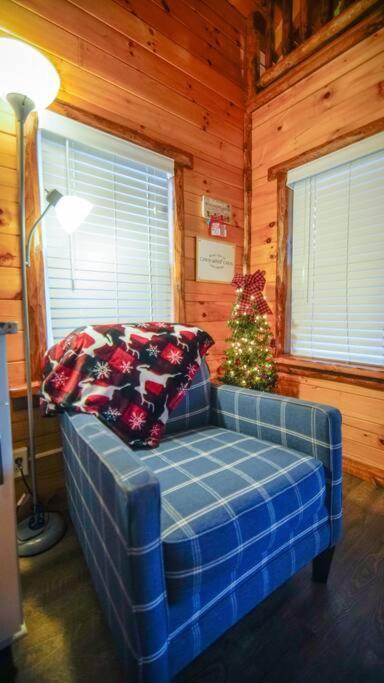Charming Lakeview Cabin Near Geneva-On-The-Lake! Ashtabula Εξωτερικό φωτογραφία
